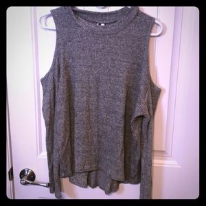 Open shoulder sweater XL